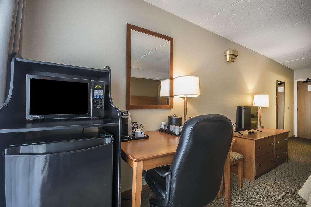 Comfort Inn Чилиуак Екстериор снимка