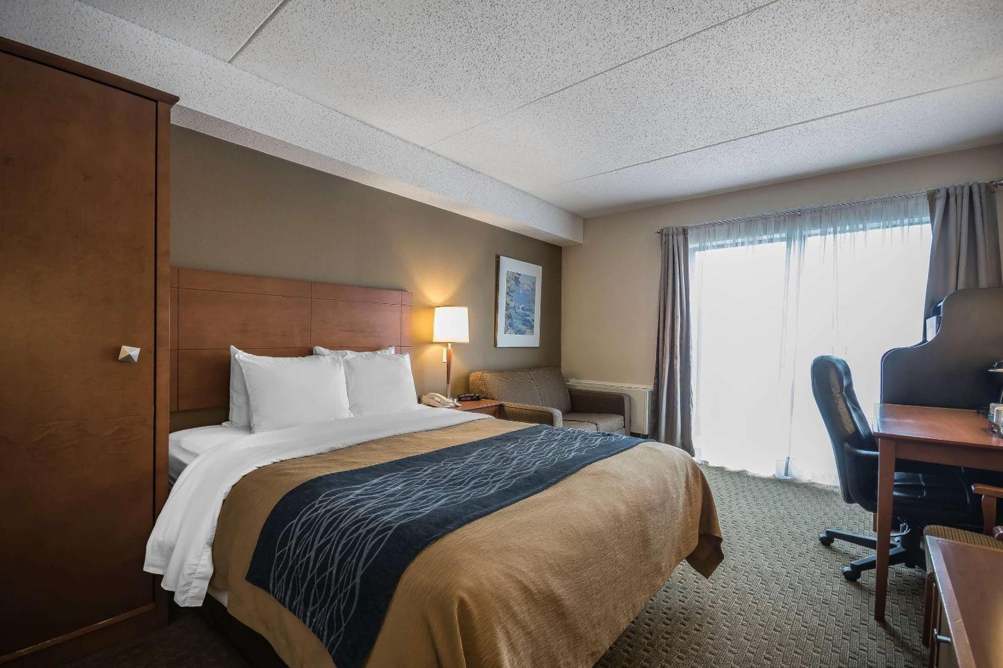 Comfort Inn Чилиуак Екстериор снимка