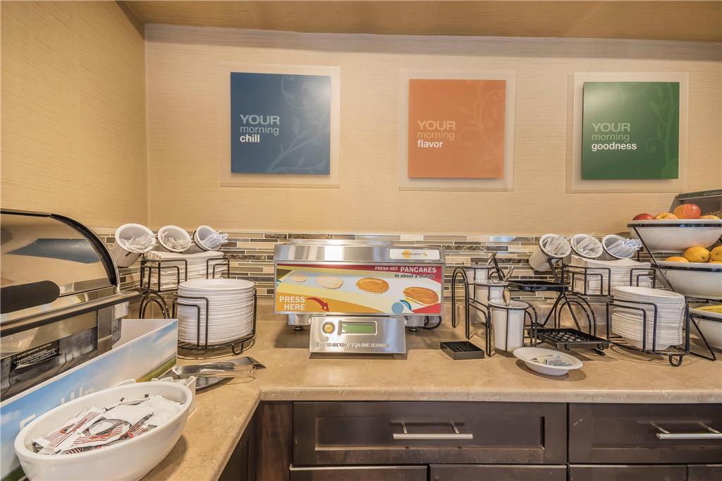 Comfort Inn Чилиуак Ресторант снимка