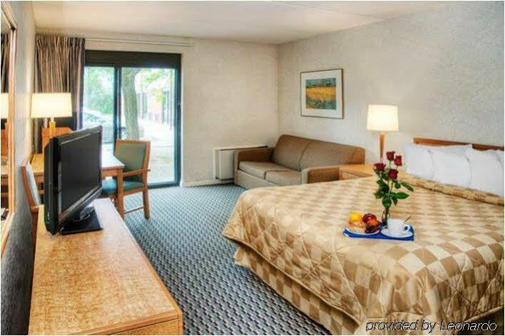 Comfort Inn Чилиуак Екстериор снимка